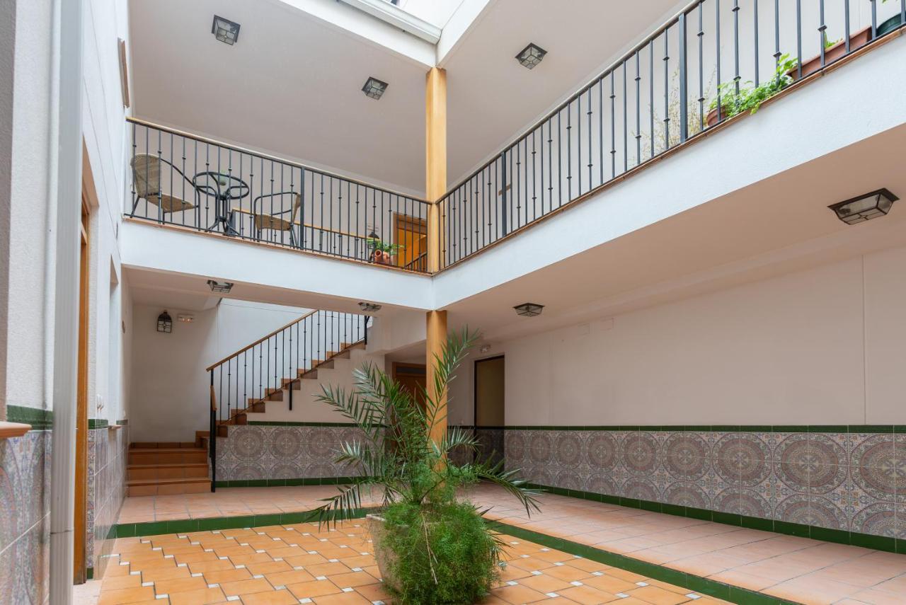 Apartamento Puerta De Cordoba- Exterior Con Balcones Экстерьер фото