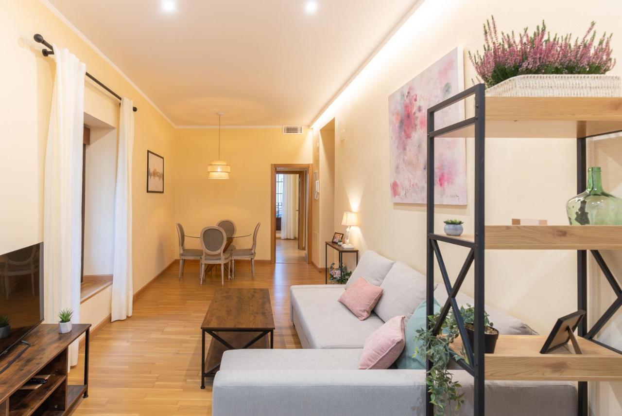 Apartamento Puerta De Cordoba- Exterior Con Balcones Экстерьер фото