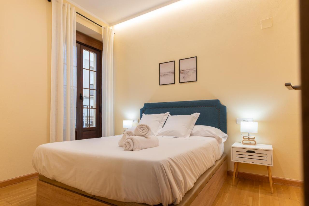 Apartamento Puerta De Cordoba- Exterior Con Balcones Экстерьер фото