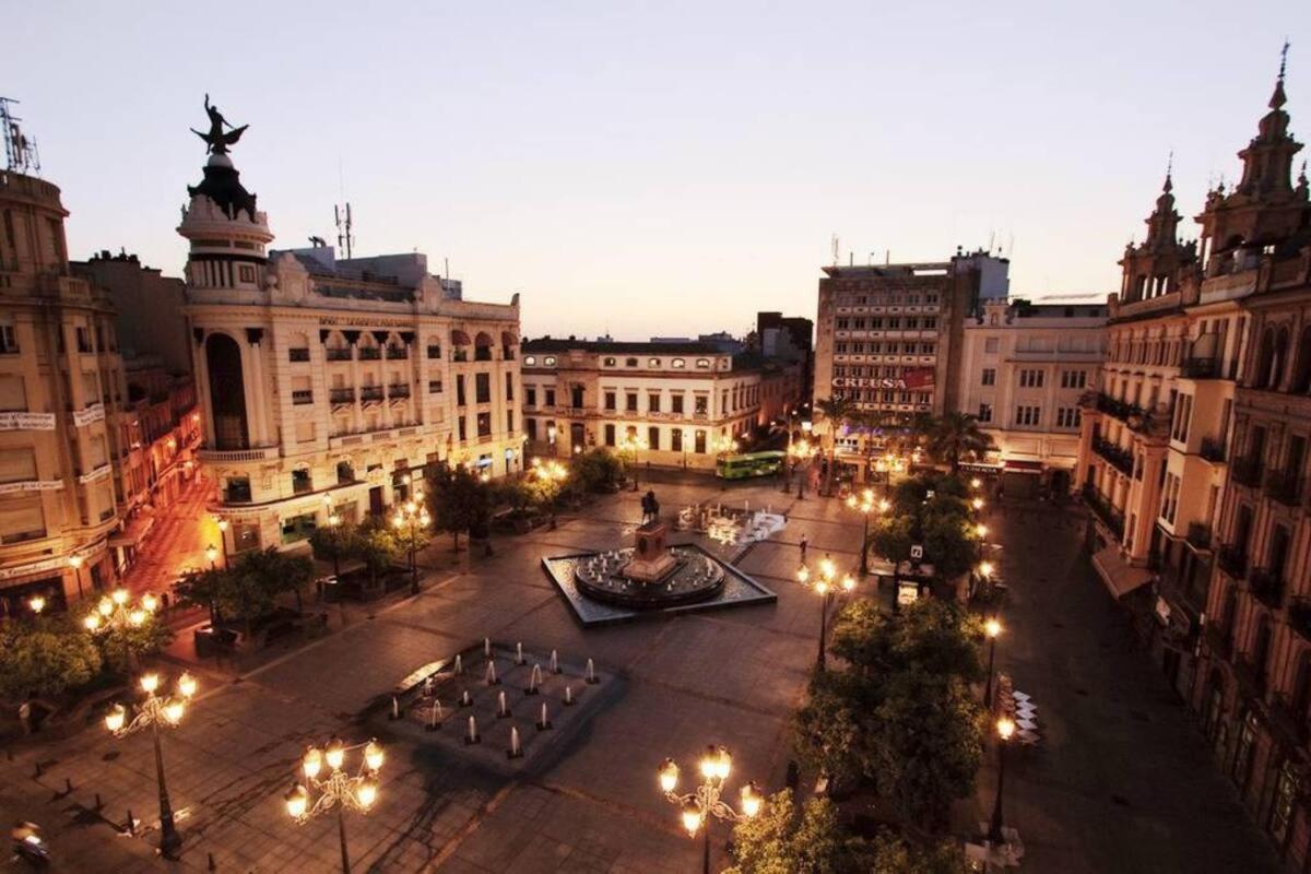 Apartamento Puerta De Cordoba- Exterior Con Balcones Экстерьер фото