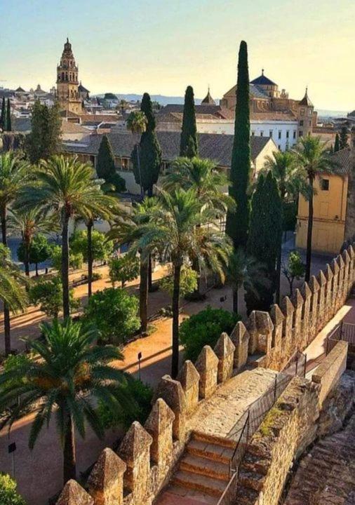 Apartamento Puerta De Cordoba- Exterior Con Balcones Экстерьер фото