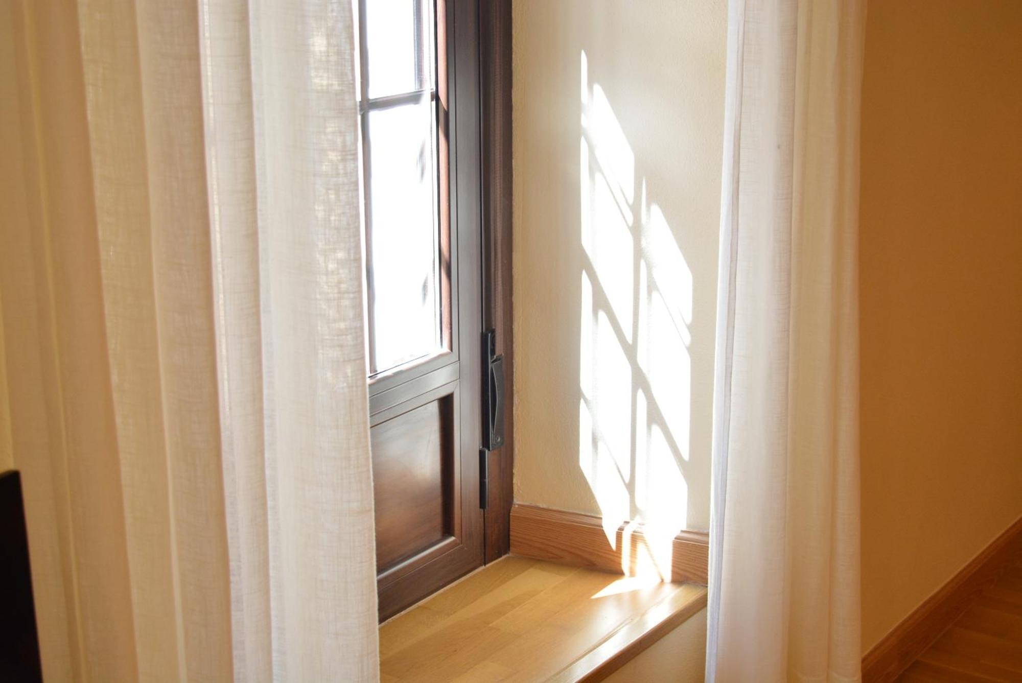 Apartamento Puerta De Cordoba- Exterior Con Balcones Экстерьер фото